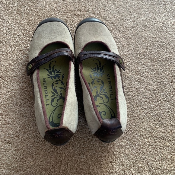 Merrell Shoes - Merrell flats size 6 Merrell Shoes - Merrell flats size 6